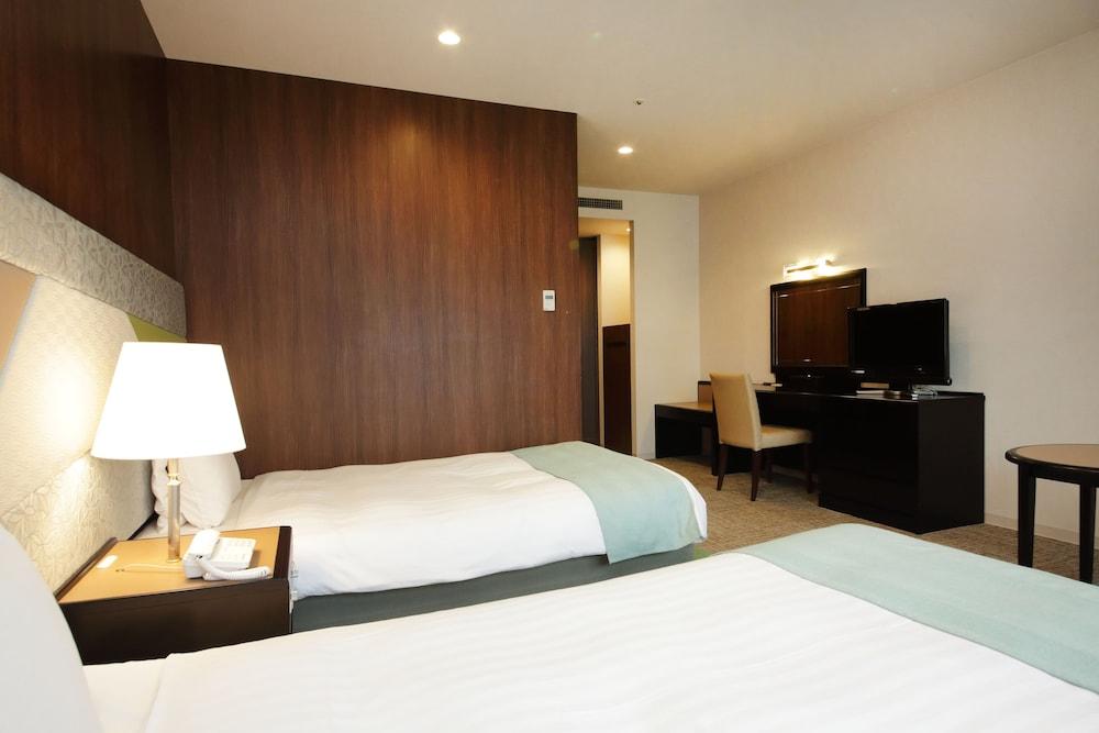 Royal Hotel Yatsugatake -From Apr2024 Grand Mercure Yatsugatake Resort & Spa Hokuto  Dış mekan fotoğraf